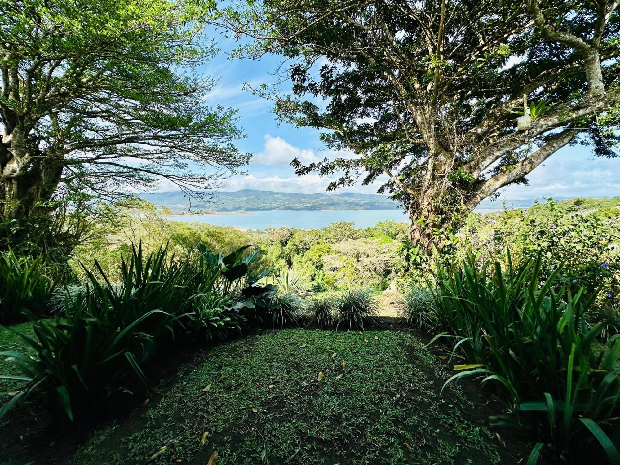 Lake Arenal Brewery & Hotel Tilarán Екстериор снимка