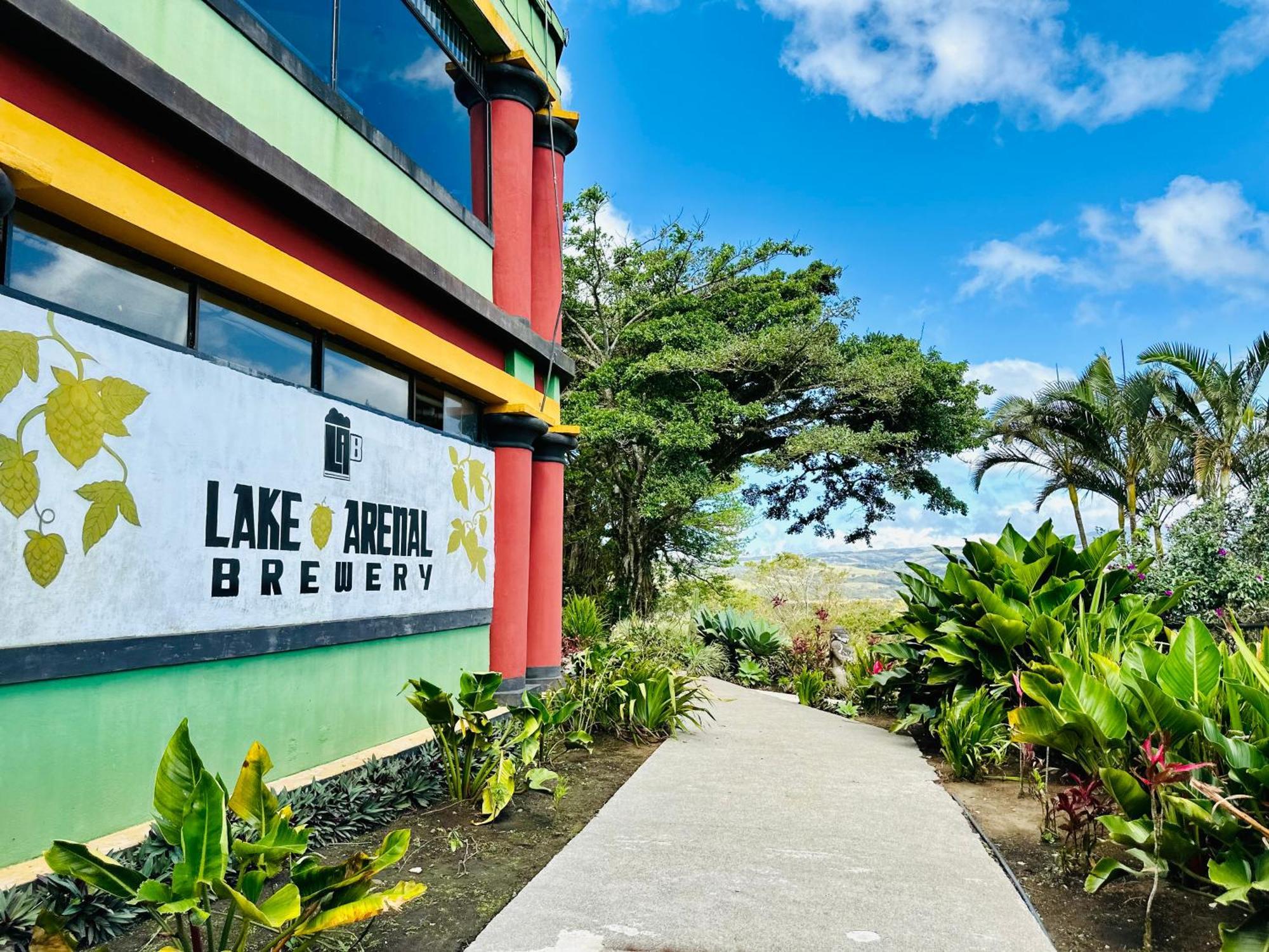 Lake Arenal Brewery & Hotel Tilarán Екстериор снимка
